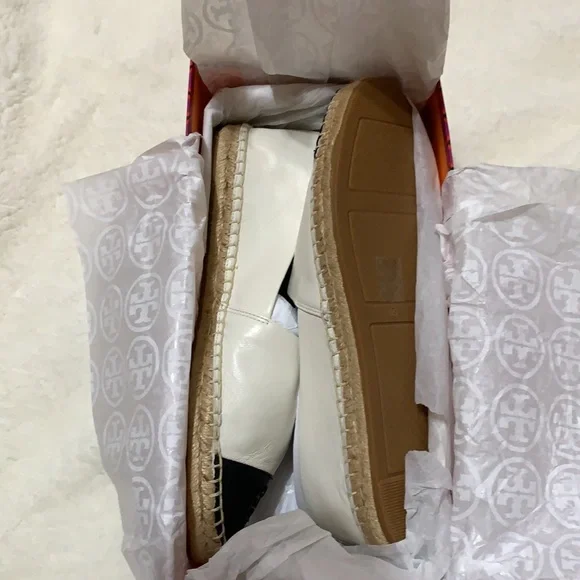 TORY BURCH COLOR-BLOCK LEATHER ESPADRILLE